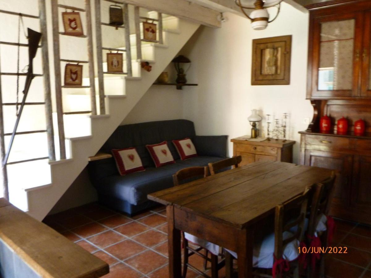 Maison De Village Saint-Paul-des-Fonts Eksteriør billede