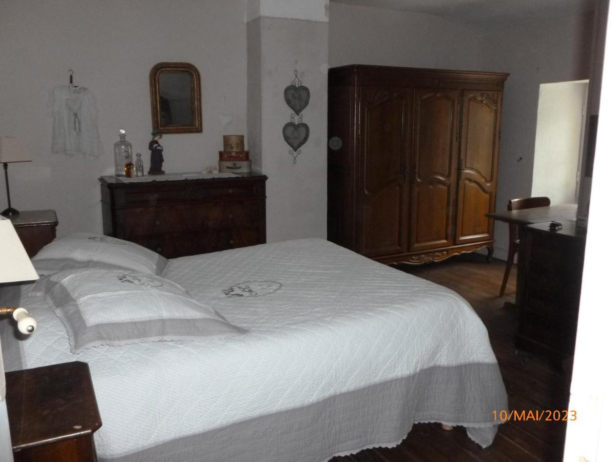 Maison De Village Saint-Paul-des-Fonts Eksteriør billede